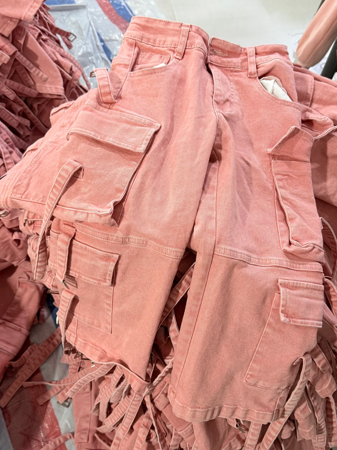 在成都！专业的外贸服装工厂！！