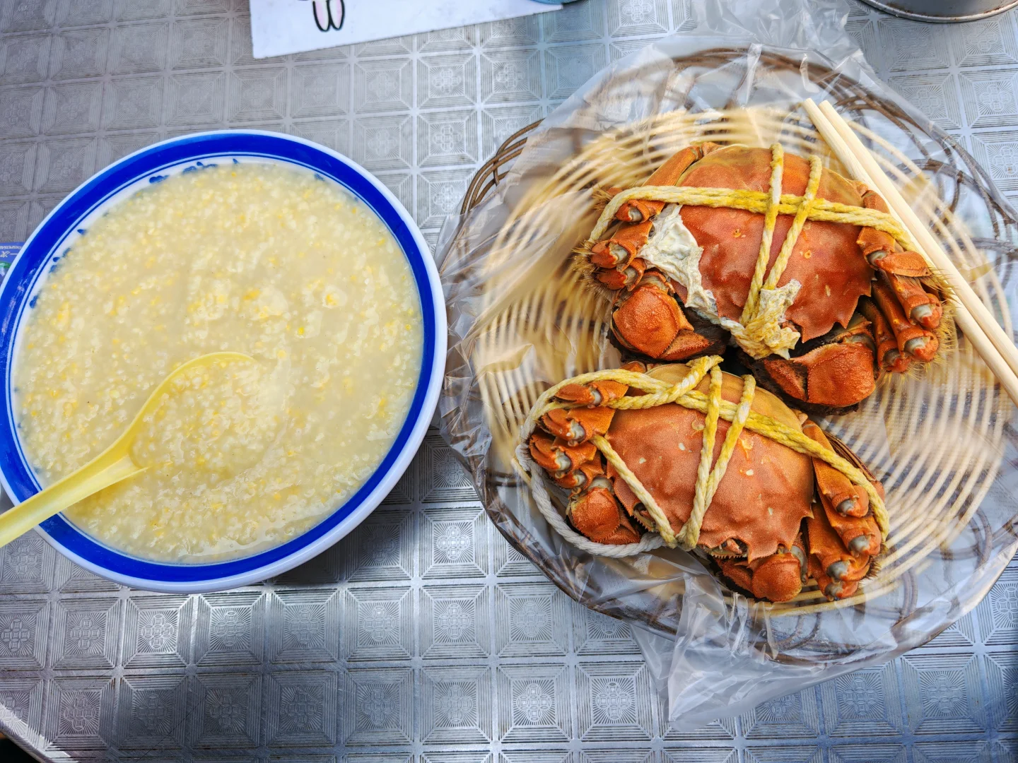 苏州山塘街菜市场吃新鲜现蒸大闸蟹