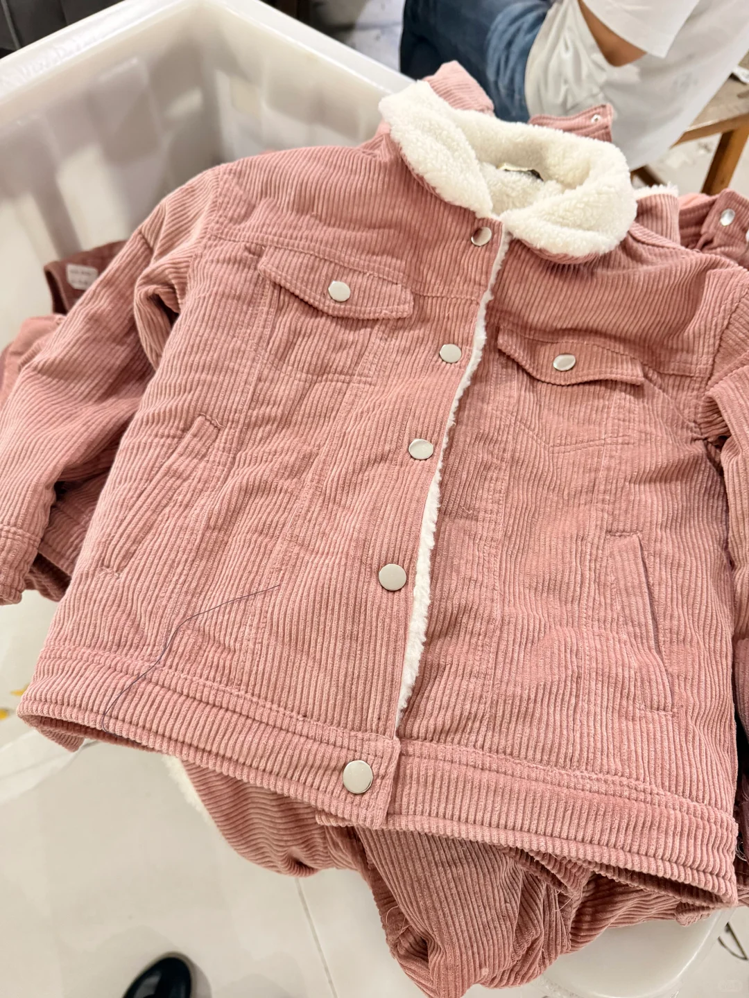 在成都！专业的外贸服装工厂！！