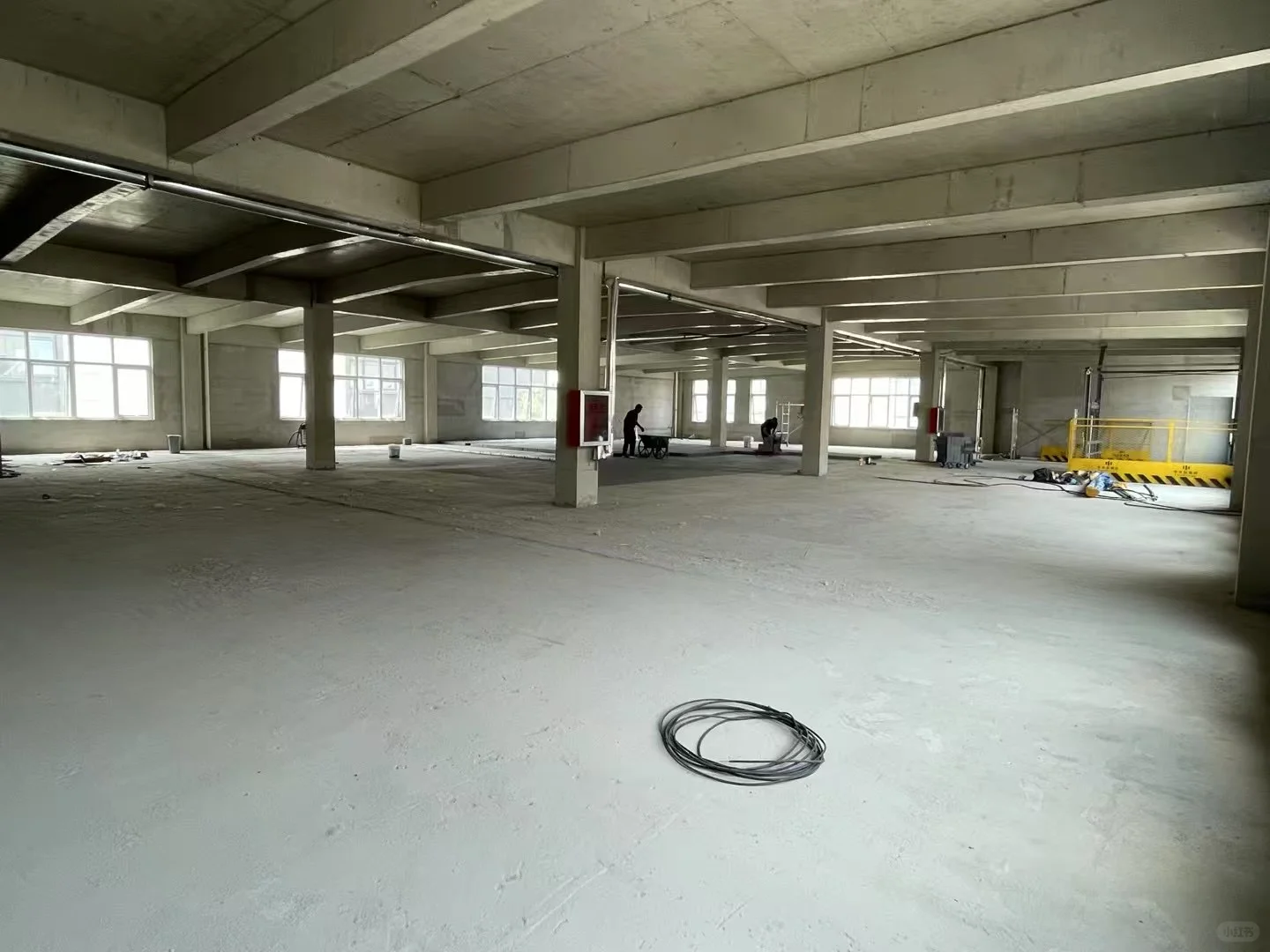 跟随00后老板在淄博开食品厂?