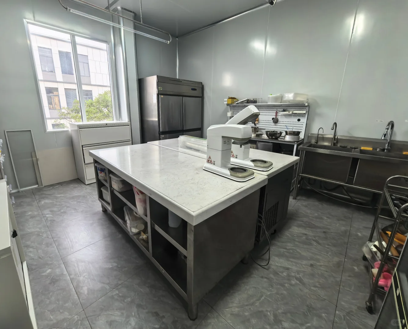 【亲手带大的烘焙厂找新主人！】?