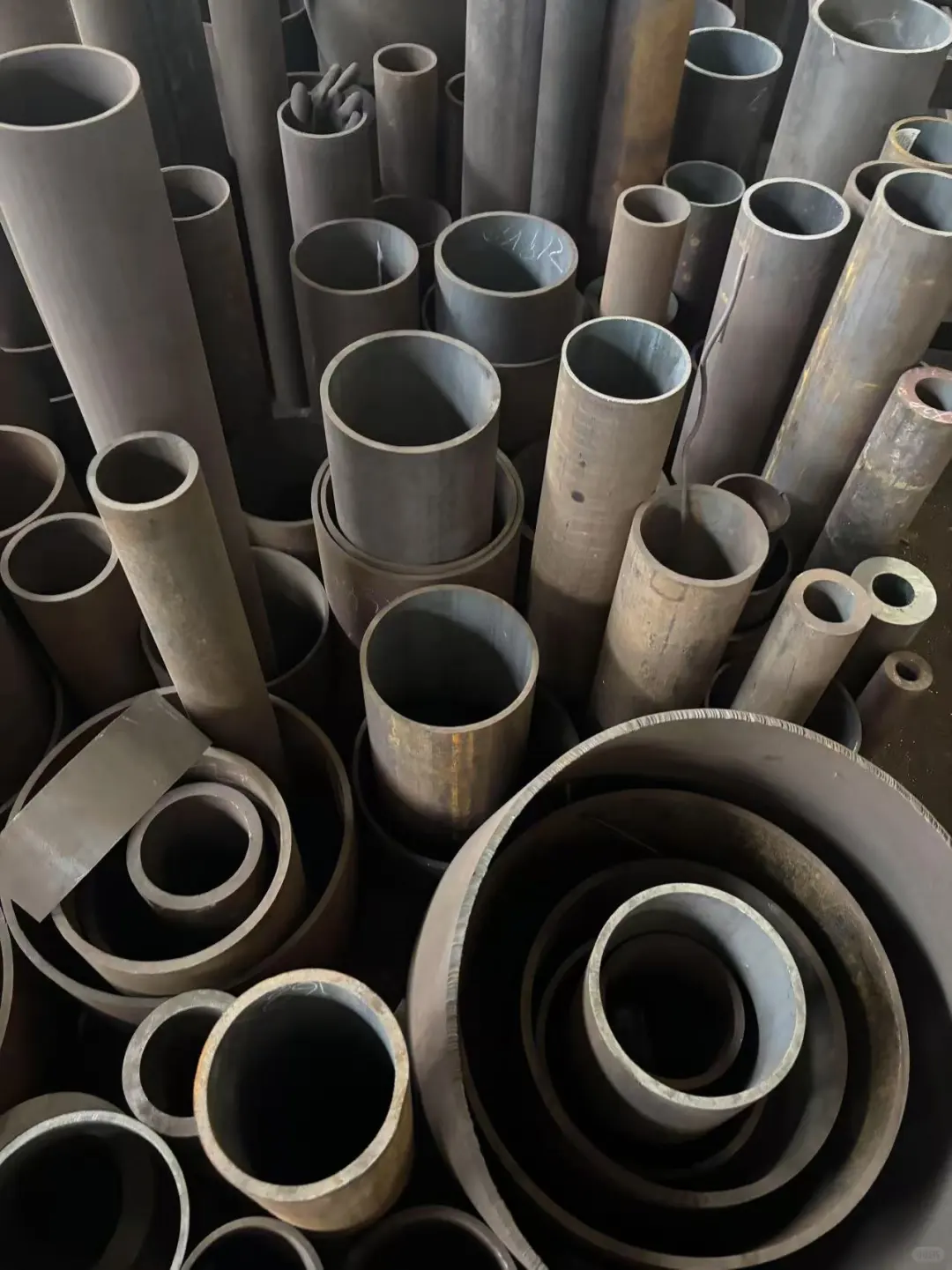 都是钢材，为什么价格差这么多？