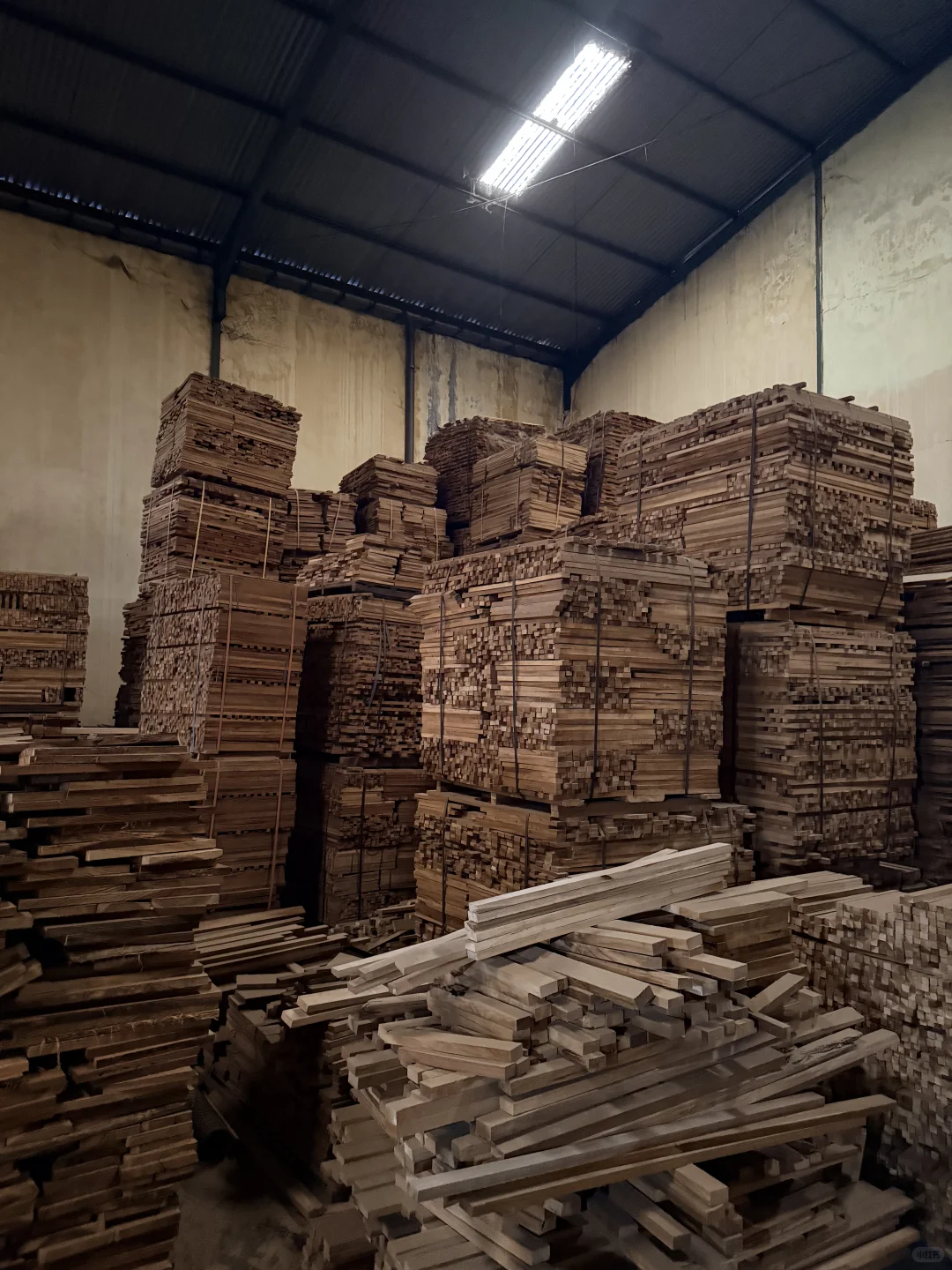 ? 我在印尼有家柚木工厂，想找国内的你！