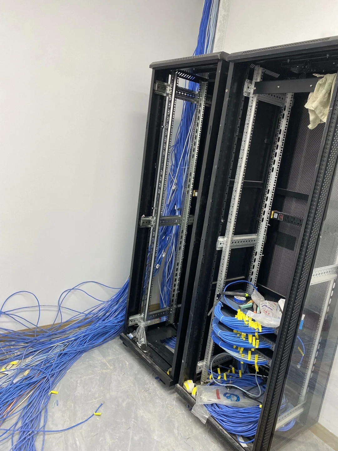 江门市安防监控，光纤熔接，网络布线道闸工程