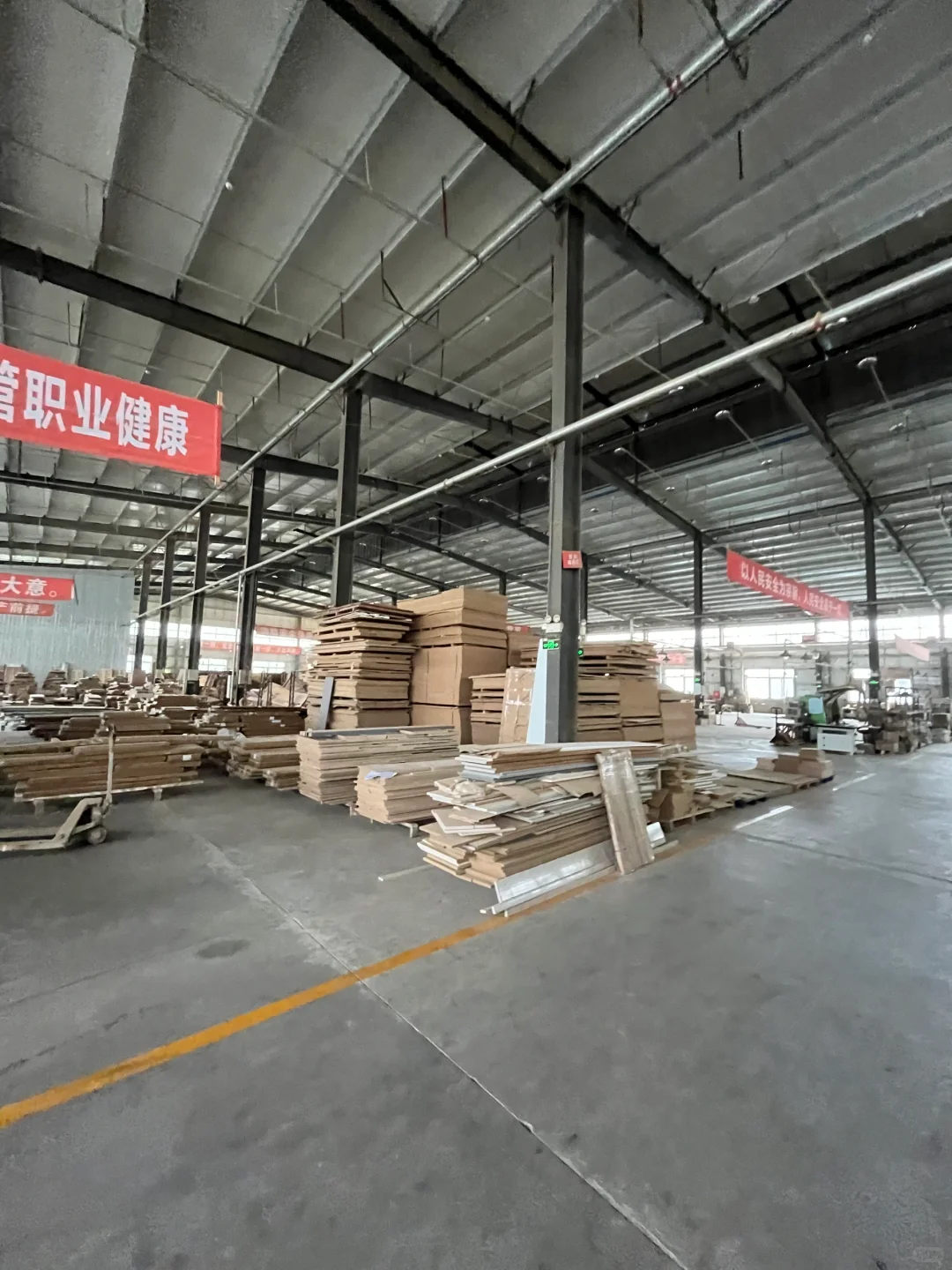 ?泸州家具工厂内部长这样