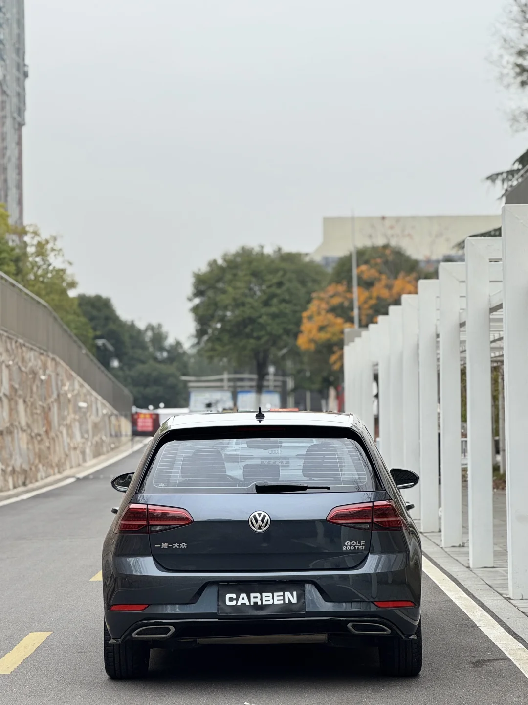 出一台19年带液晶仪表7.5rline，达喀尔蓝