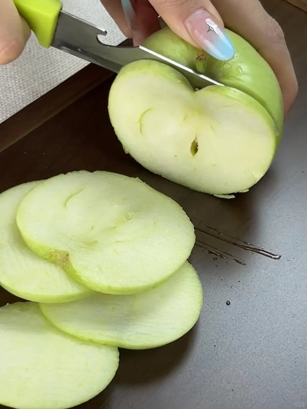 爷爷种的青苹果,不到十块发一大箱