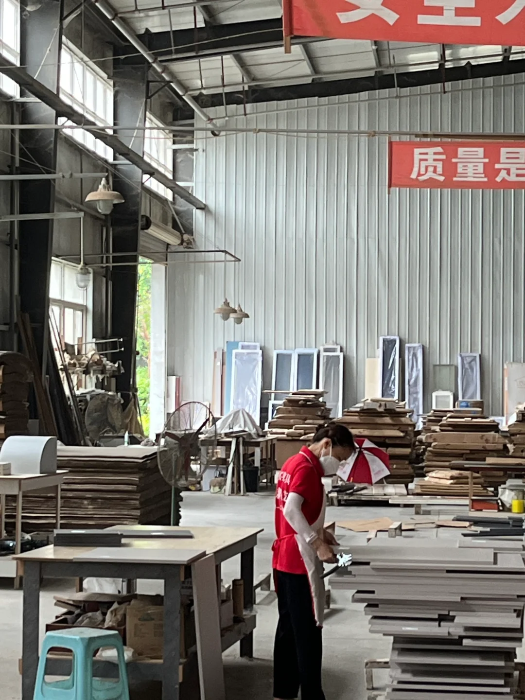 ?泸州家具工厂内部长这样