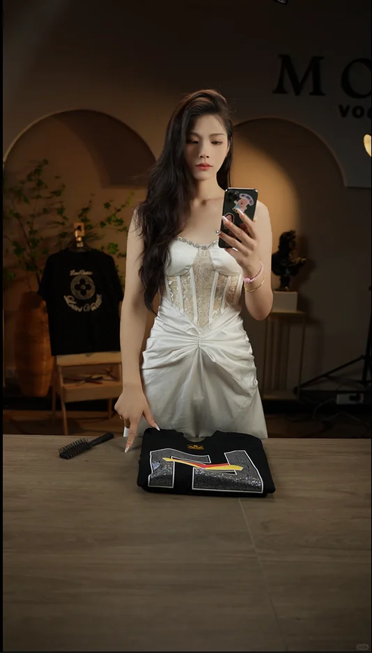 创业小白必看！月租800搞定专业服装直播！