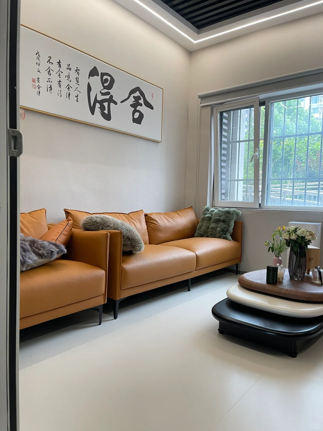 瓷砖展厅 库房批发 全屋定制