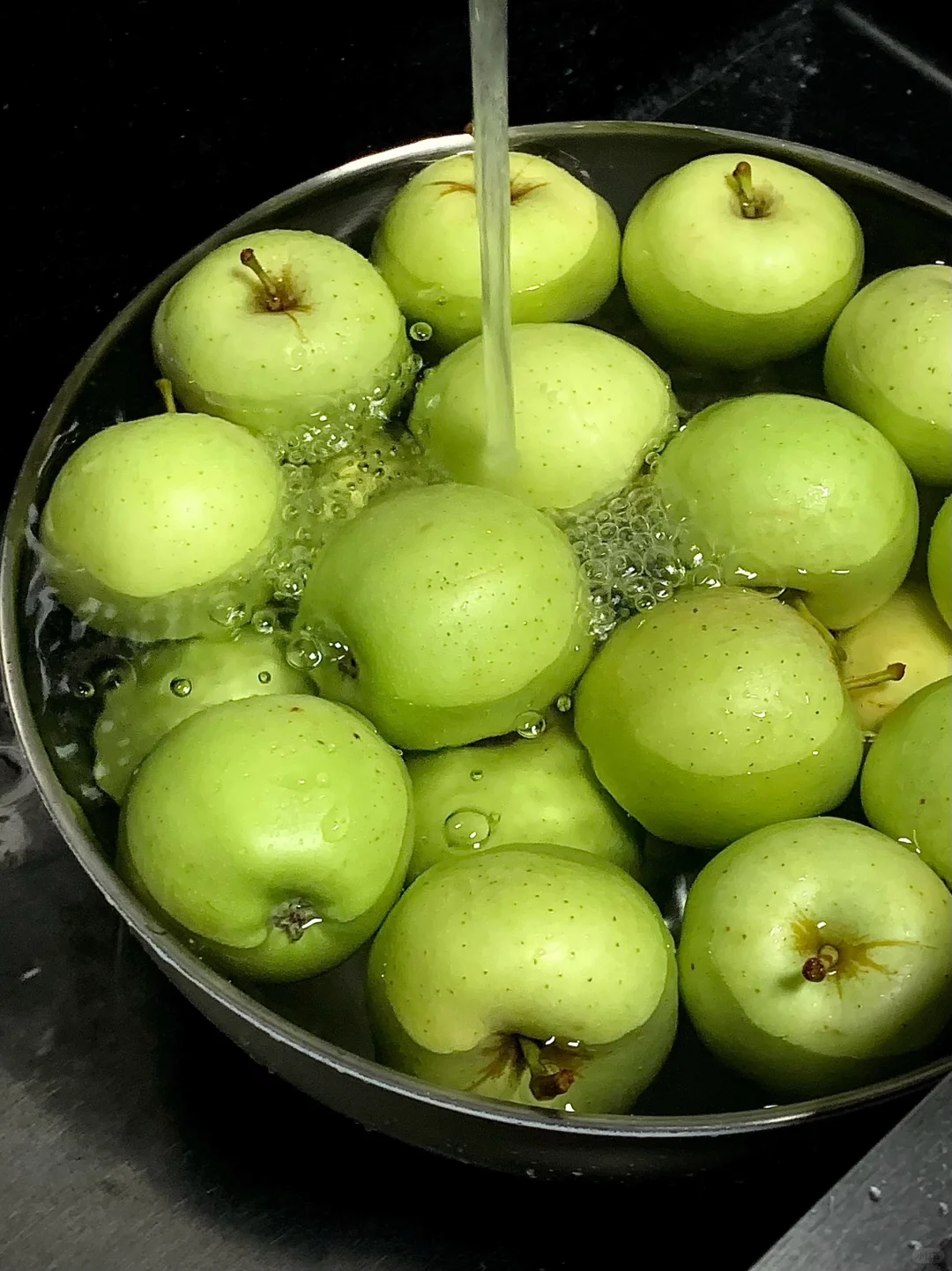 爷爷种的青苹果,不到十块发一大箱