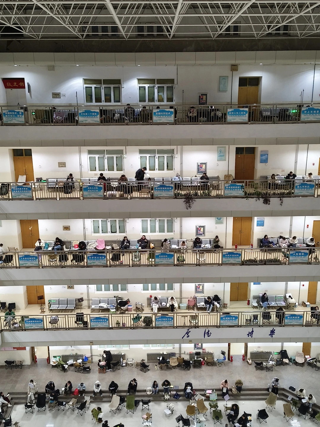 期末周哪有不疯的……