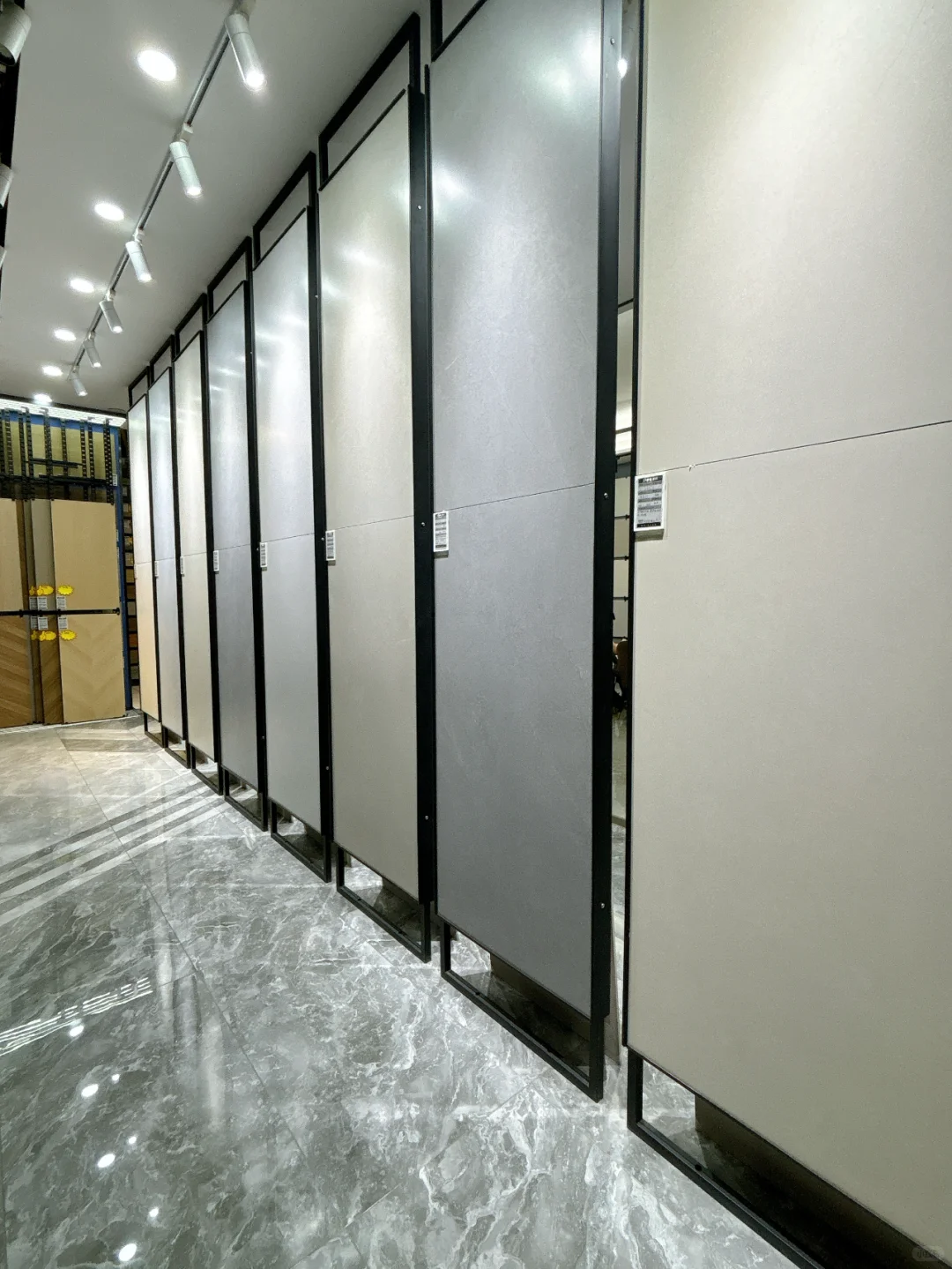 瓷砖批发仓储，你不可错过的羊毛！