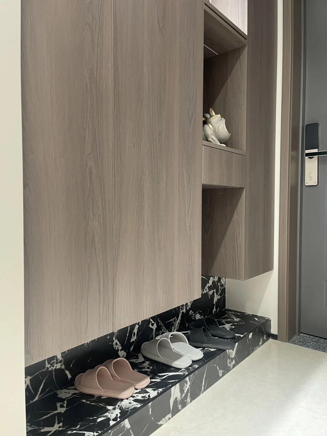 太原宝藏及全屋定制工厂?