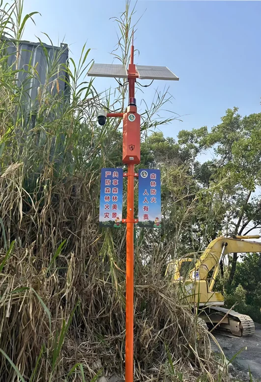 太阳能语音监控杆:户外管理的智能协同者