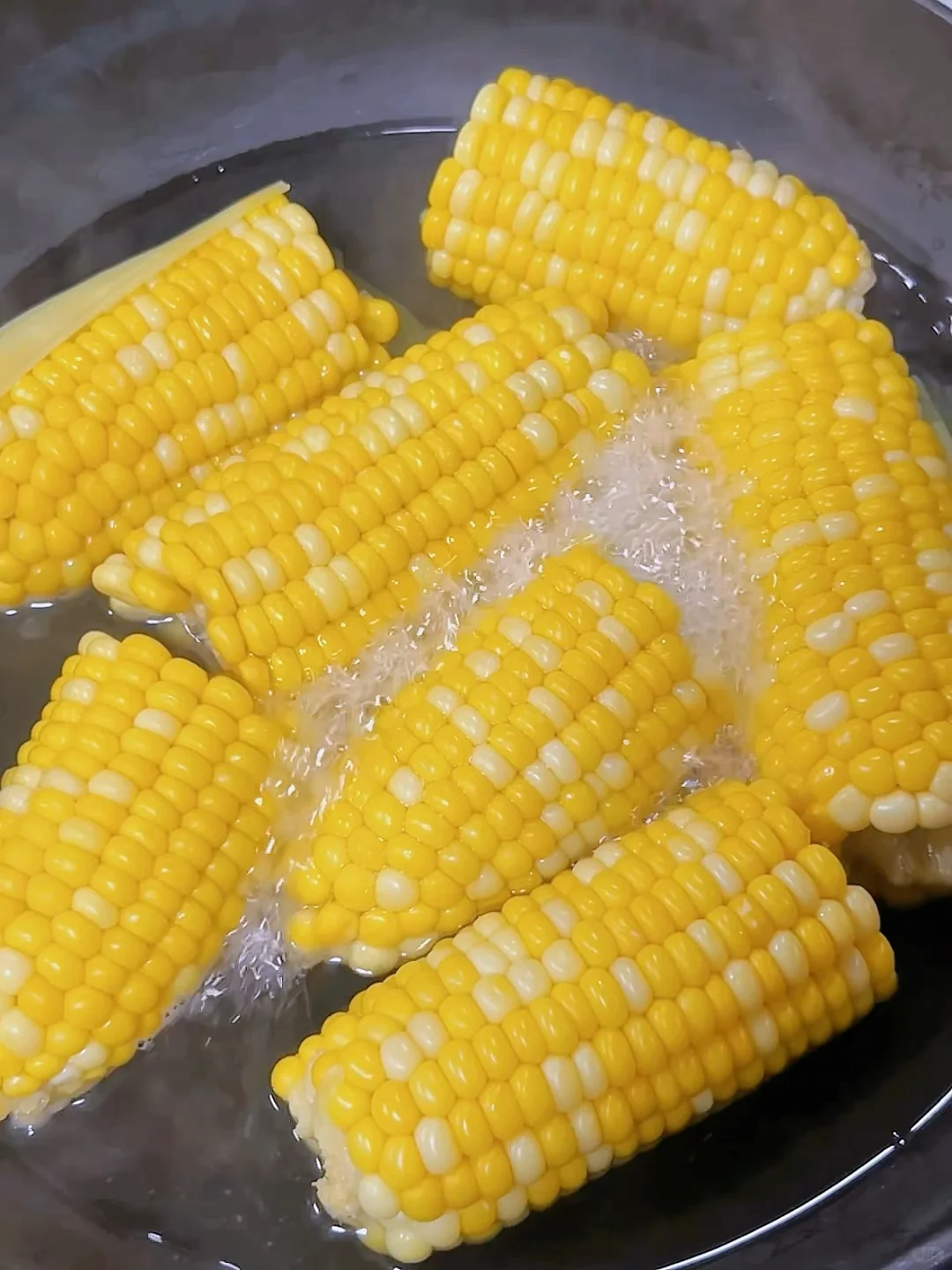 12.8?一箱现摘现发的云南金银水果玉米?