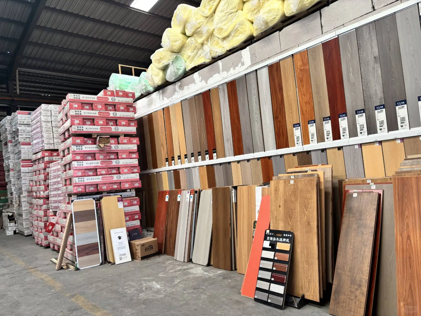 成都本地人私藏的地板源头批发厂家找到了!