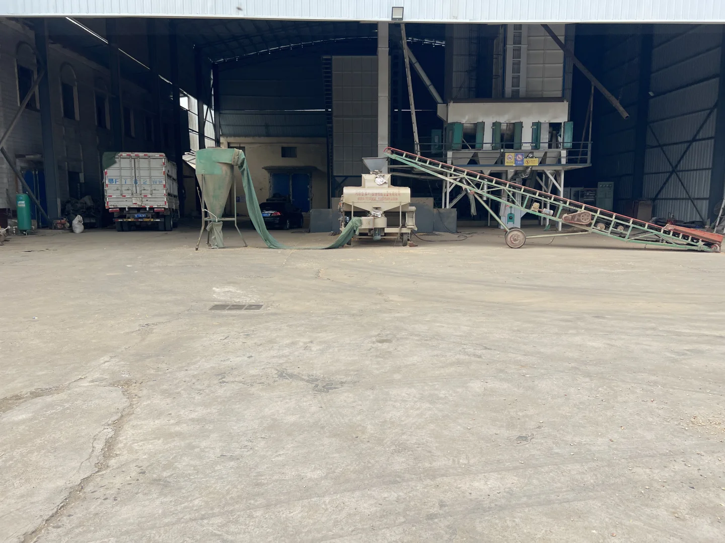 收获的季节，大国粮仓。收粮！