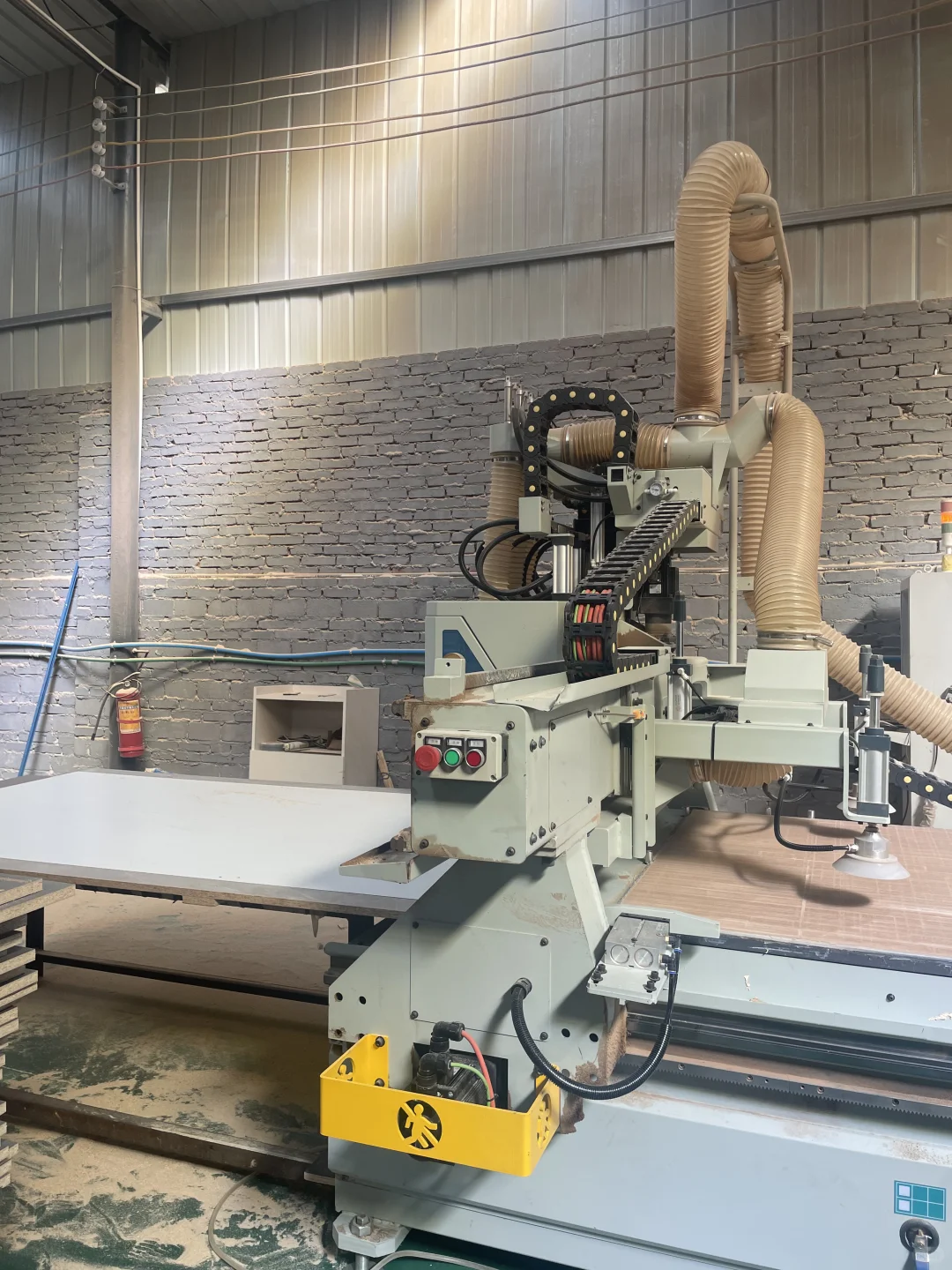 ?全屋定制源头工厂大揭秘