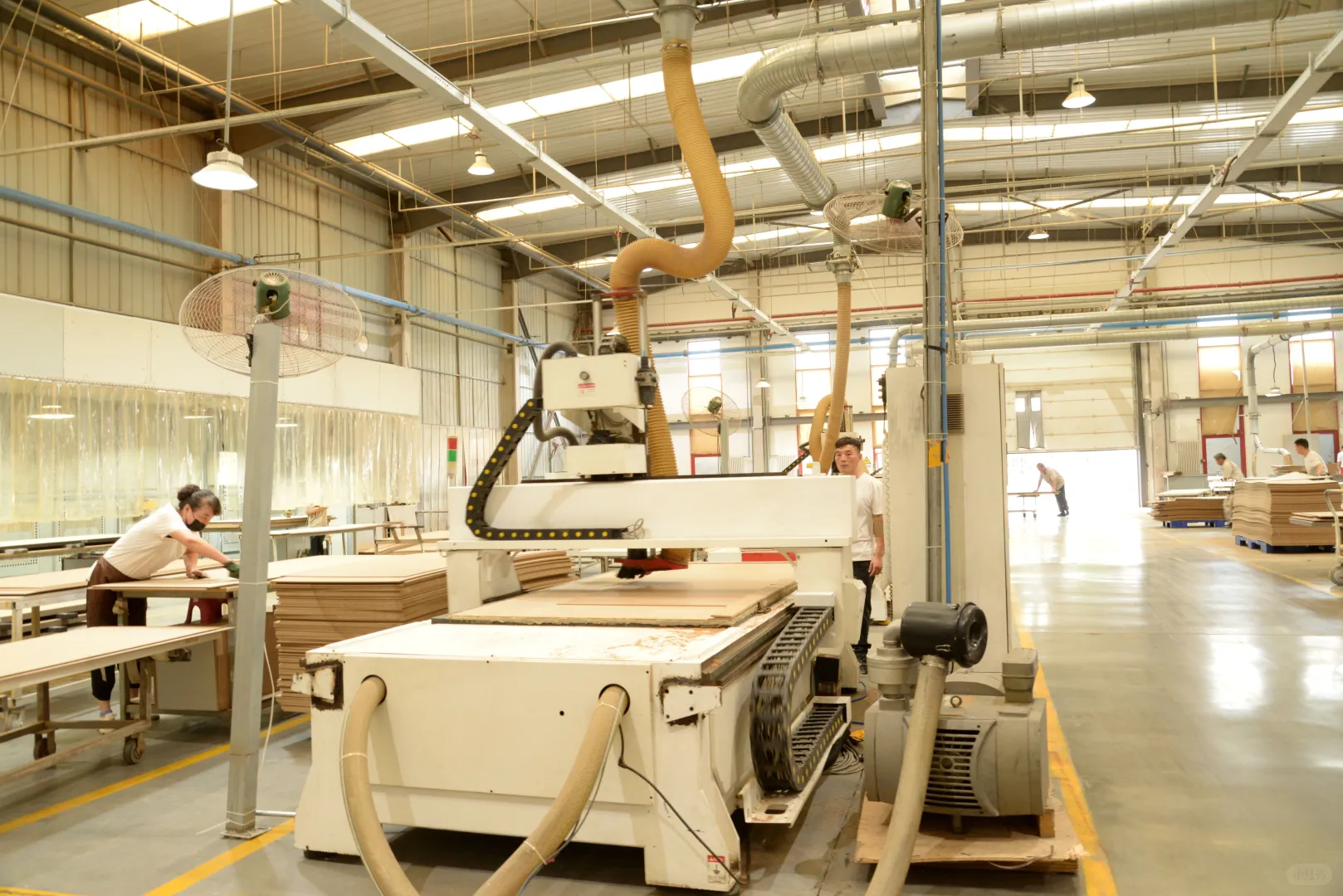 源头工厂直拍!高品质门套线踢脚线/板材!