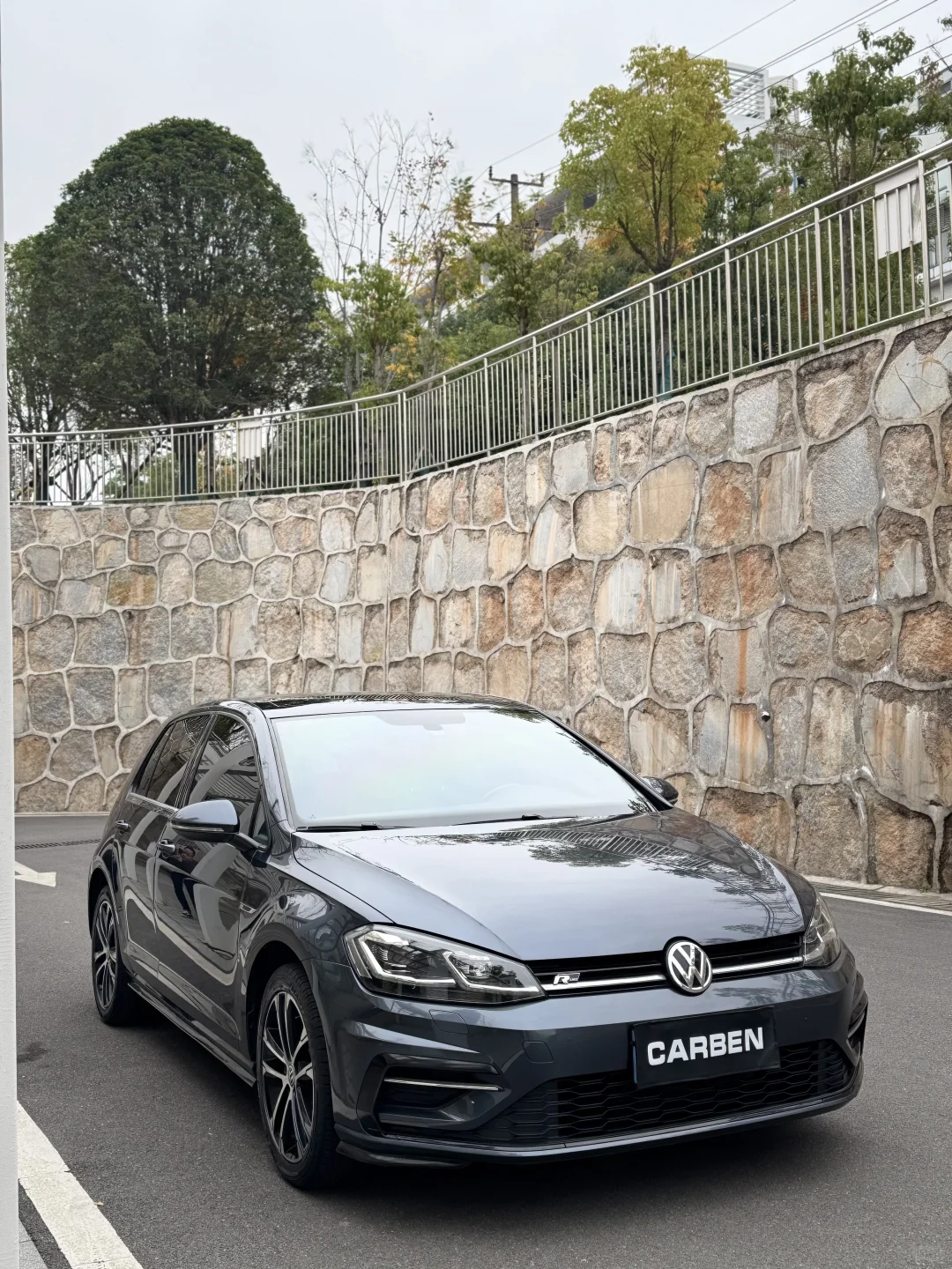 出一台19年带液晶仪表7.5rline，达喀尔蓝