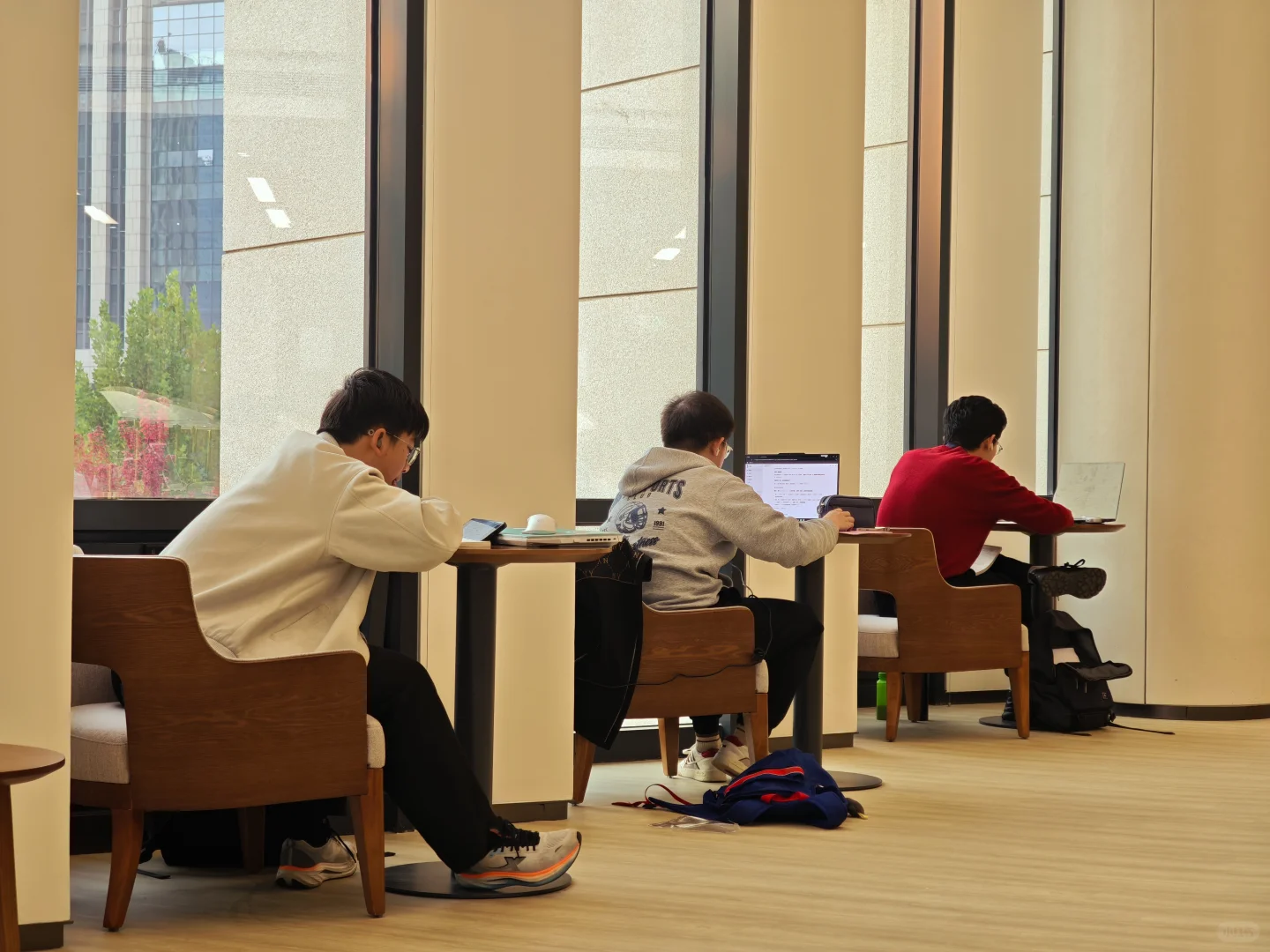 北航豪华图书馆！