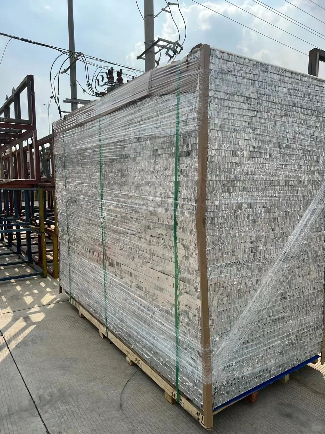 论如何吸引到蜂窝板采购商