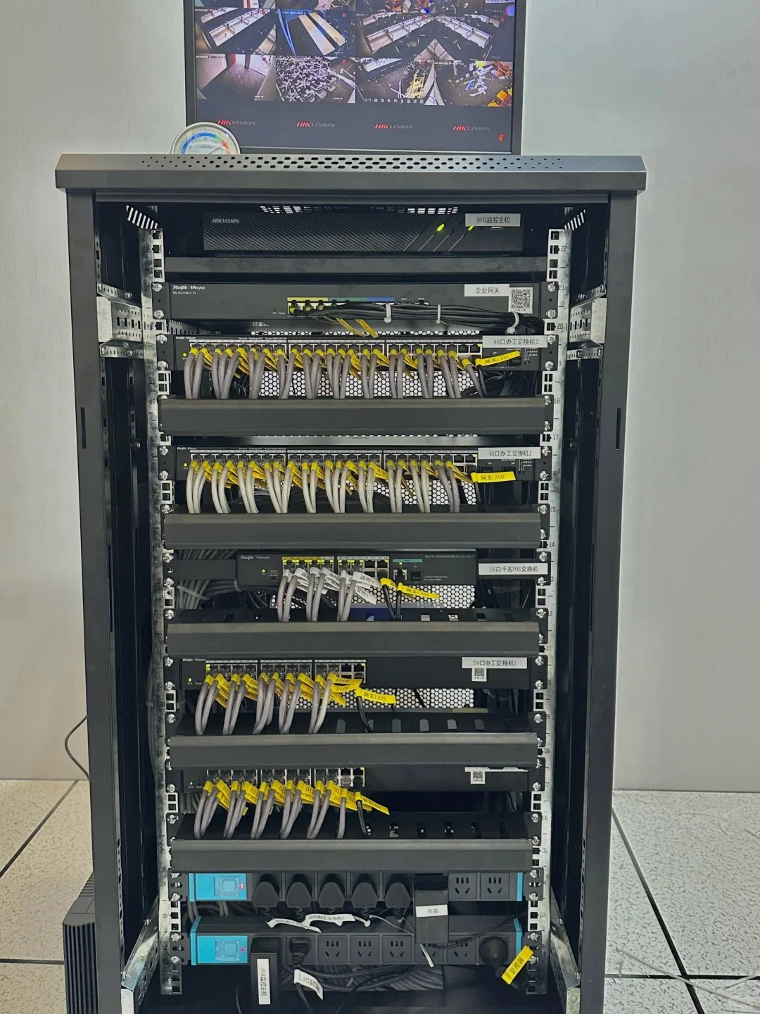 江门市安防监控，光纤熔接，网络布线道闸工程