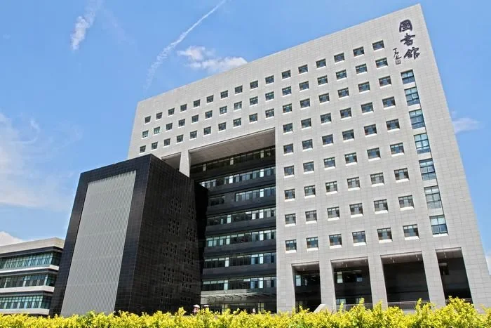 谁懂啊！一进天津师范大学图书馆就不想走了