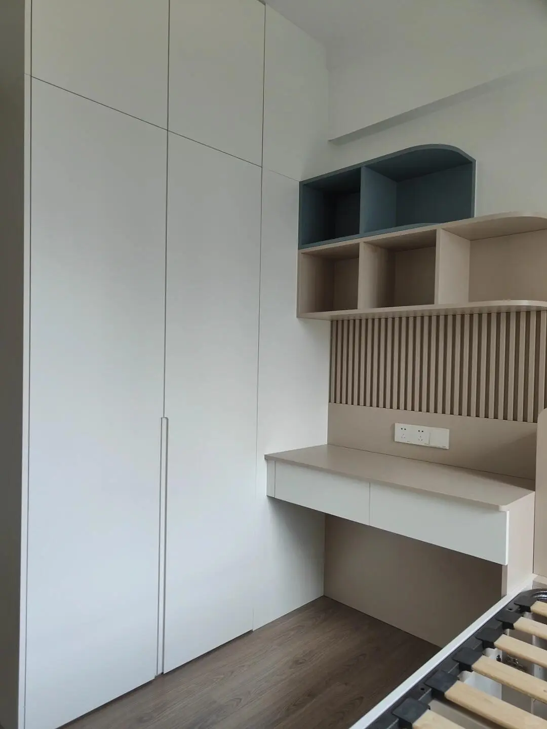 坐标：深圳光明580/平简约风安全下车