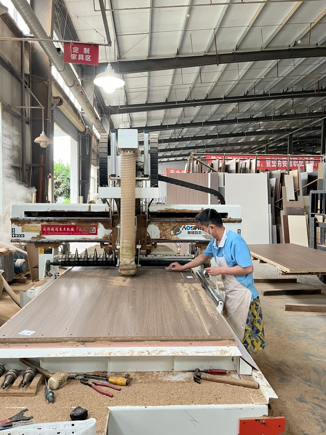 ?泸州家具工厂内部长这样