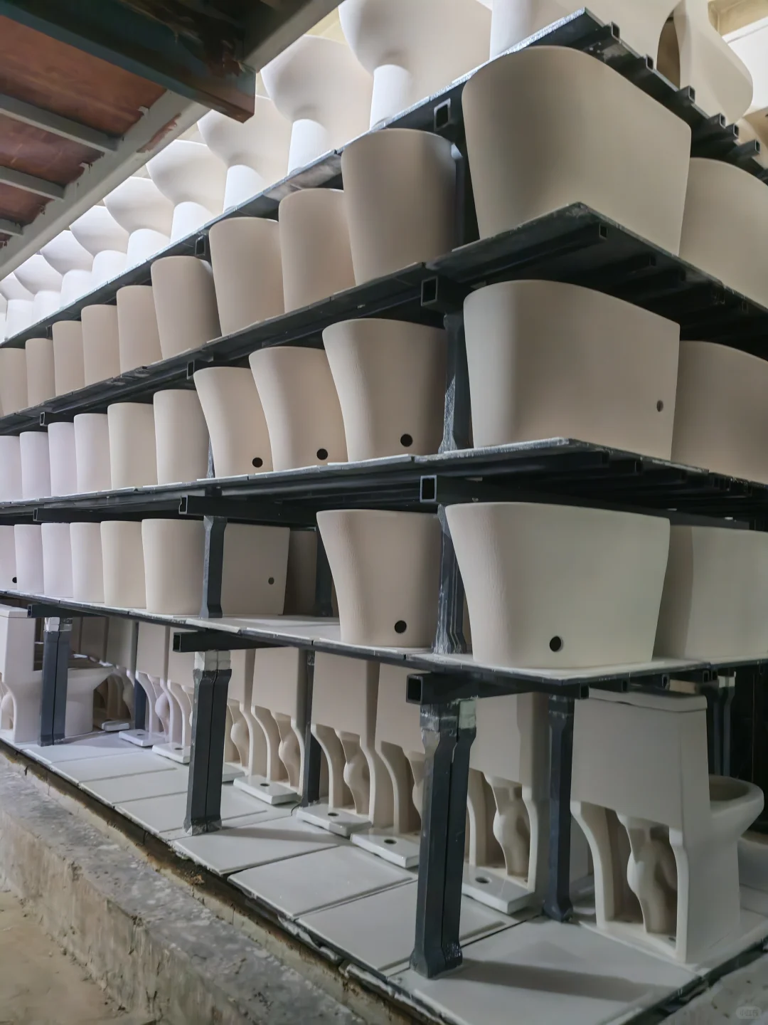 在潮州古巷——20年卫浴生产经验