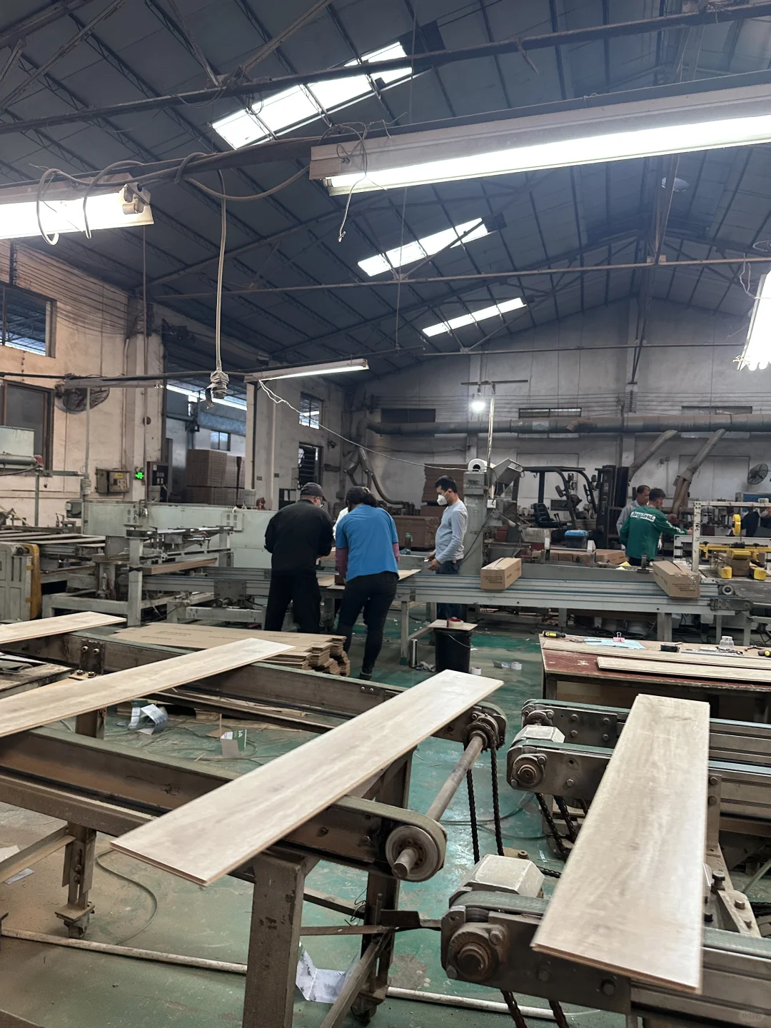 工程采购必看：如何把地板预算压缩30%？