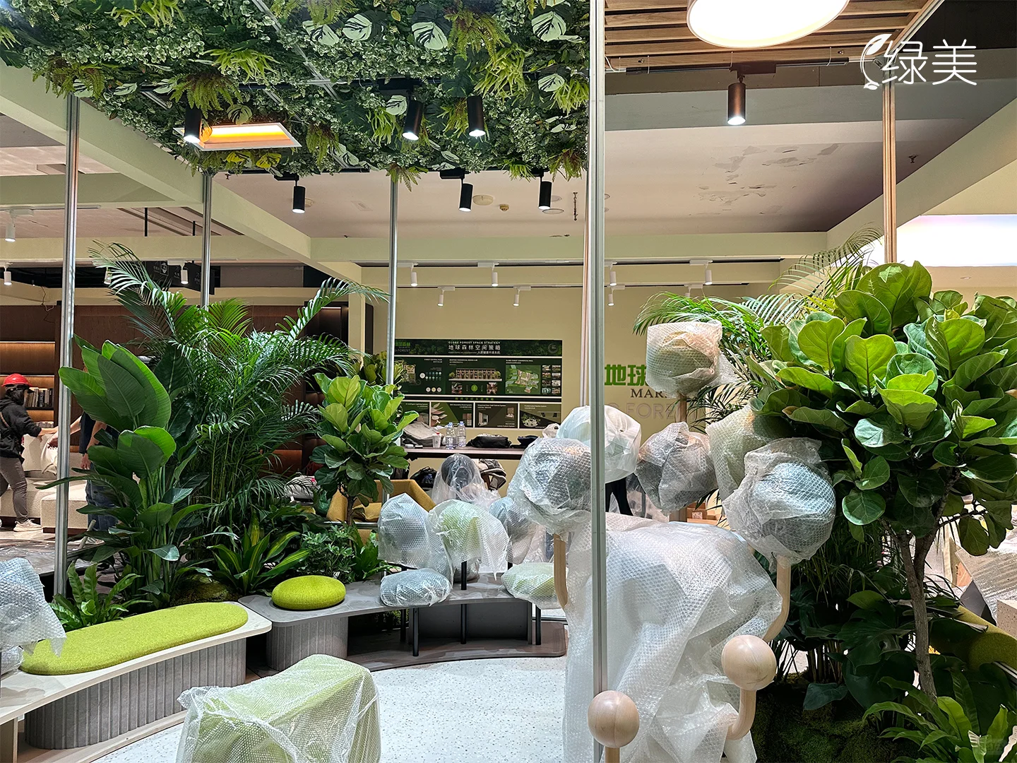 广州琶洲展会室内绿植设计 | 企业展厅布置