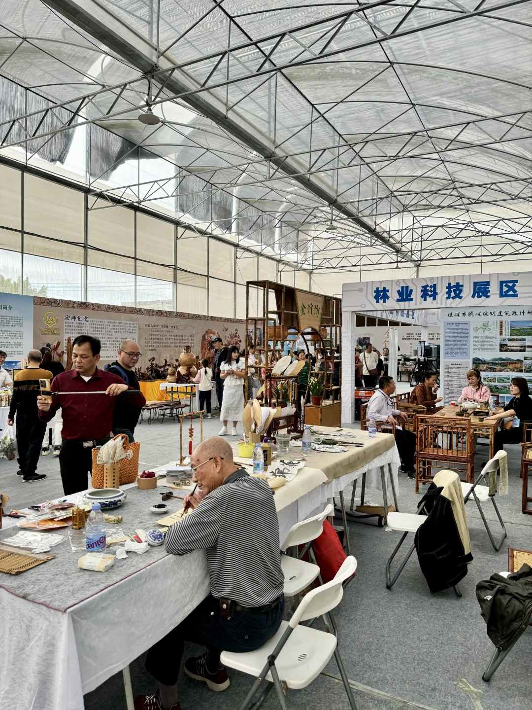 感觉今天1/3的桂林人都来了这里