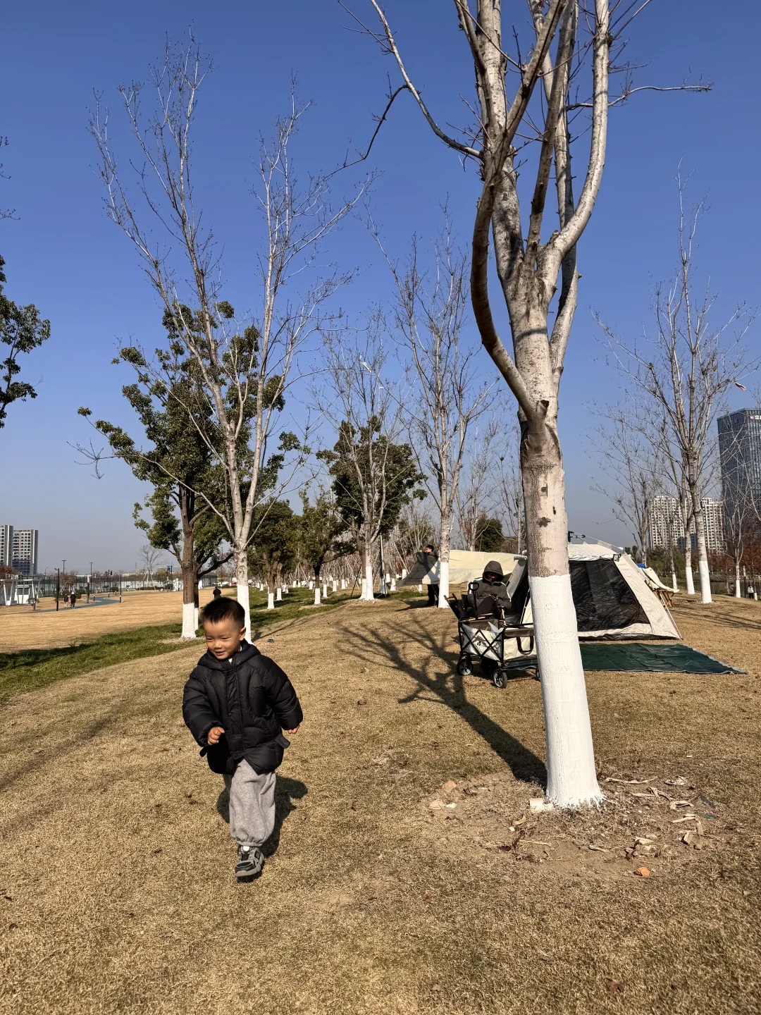 临平遛娃类似龙安湖公园的还有吗？