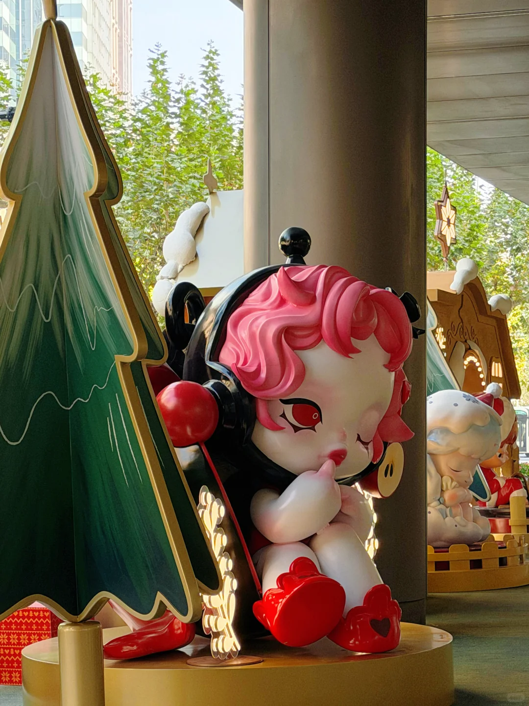 上海圣诞?新展?✨?U are Apple of My Eye