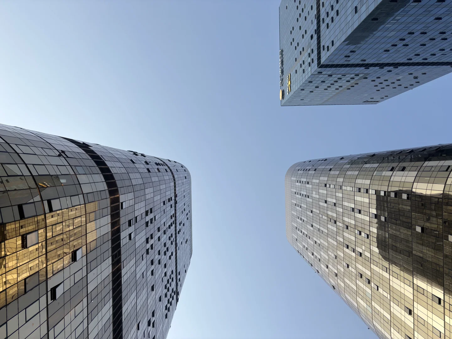 别找了，客户在这??