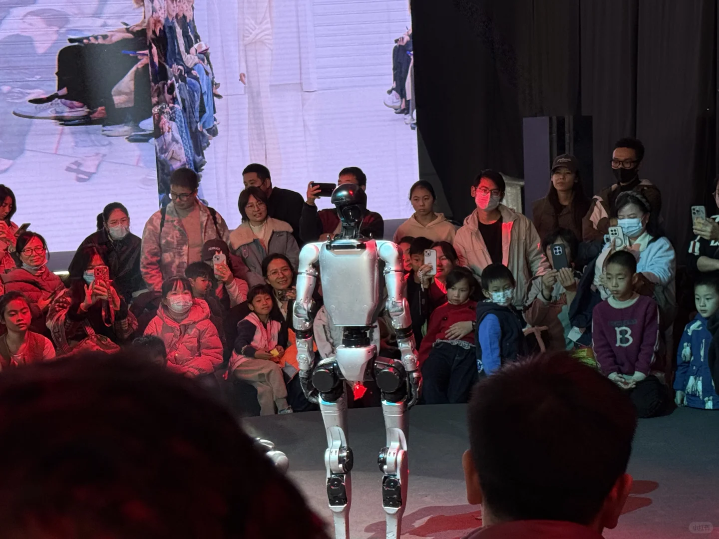 《人机共生》机器人博览艺术展