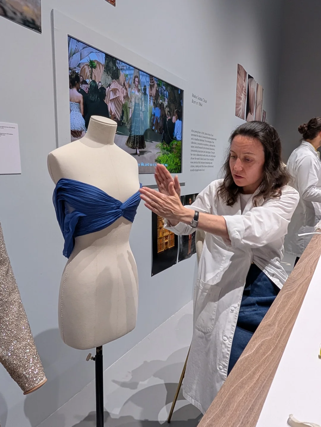 UBS x Dior高定展 | 在结构与流动之间