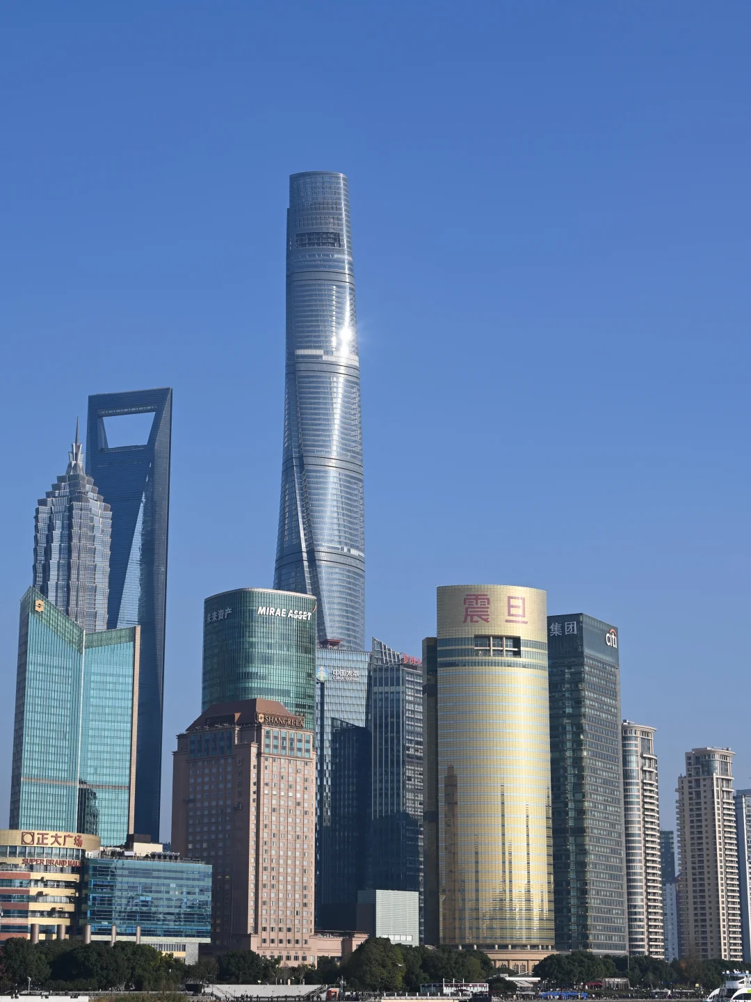 ? 从苏州河到外滩 黄浦江边的老建筑群