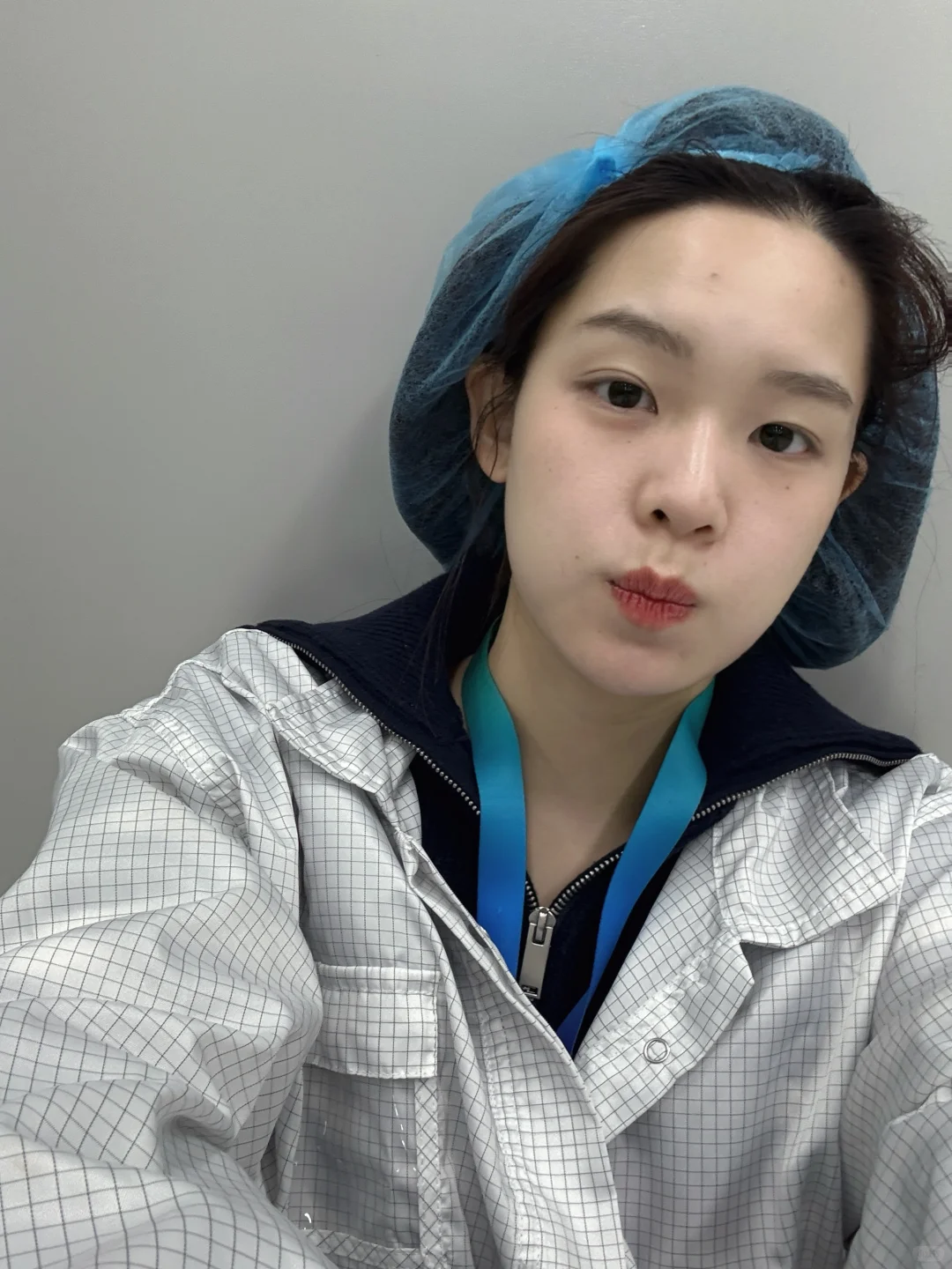 港硕毕业进车间 就这个?爽