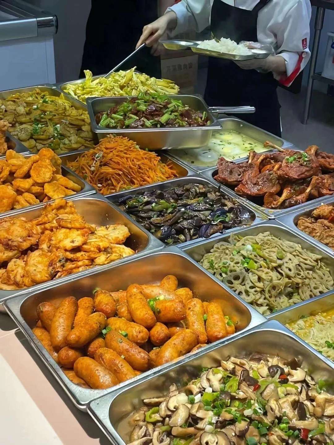 进厂打螺丝么咯！