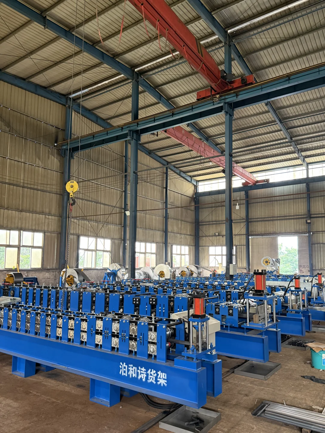 仓储货架工厂舍得投资设备才能做出更好产品