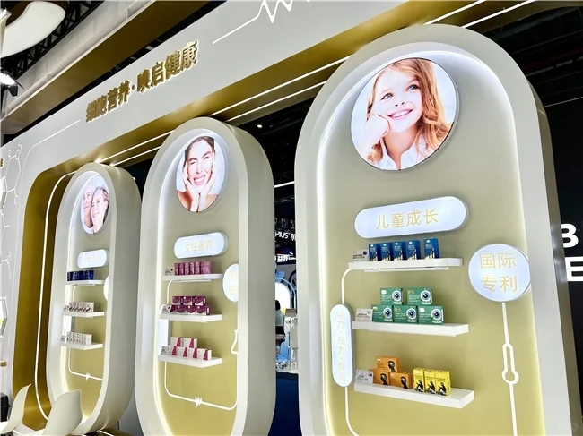 进博会｜和ys拍过的Bechi合个影！
