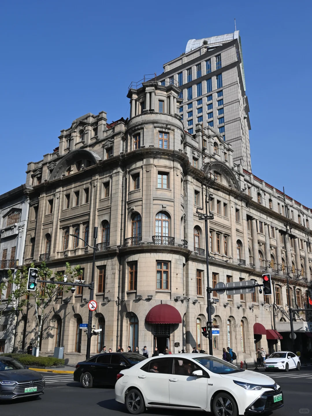 ? 从苏州河到外滩 黄浦江边的老建筑群