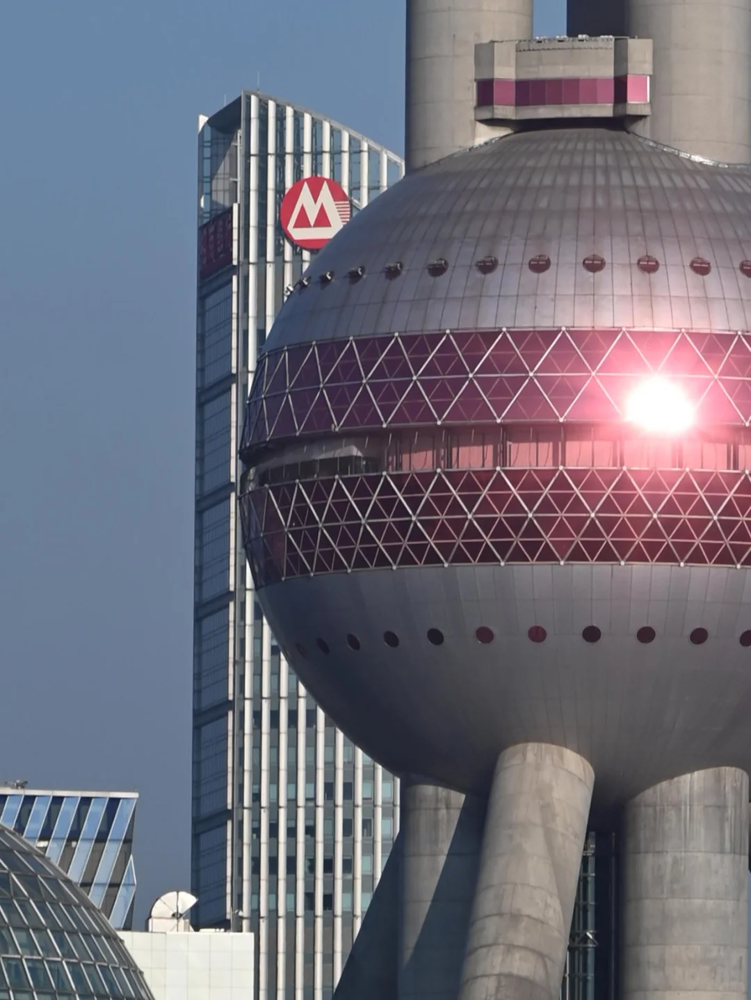 ? 从苏州河到外滩 黄浦江边的老建筑群