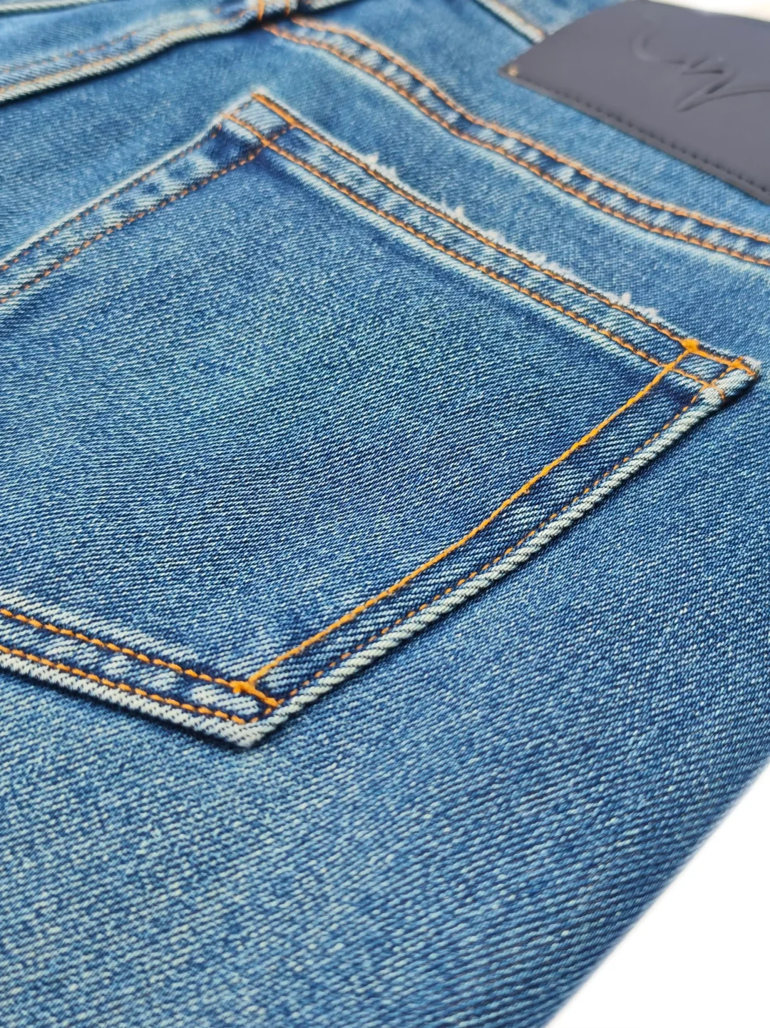 做牛仔生意，选对工厂能节省不少精力！