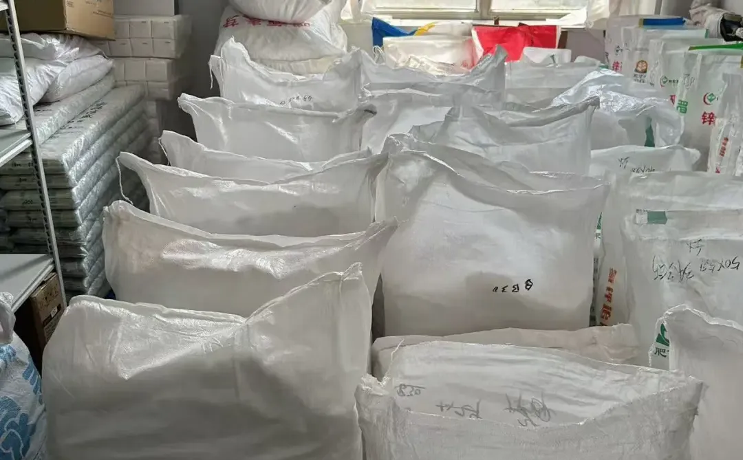 石家庄有需要塑料袋跟筷子的老板联系！