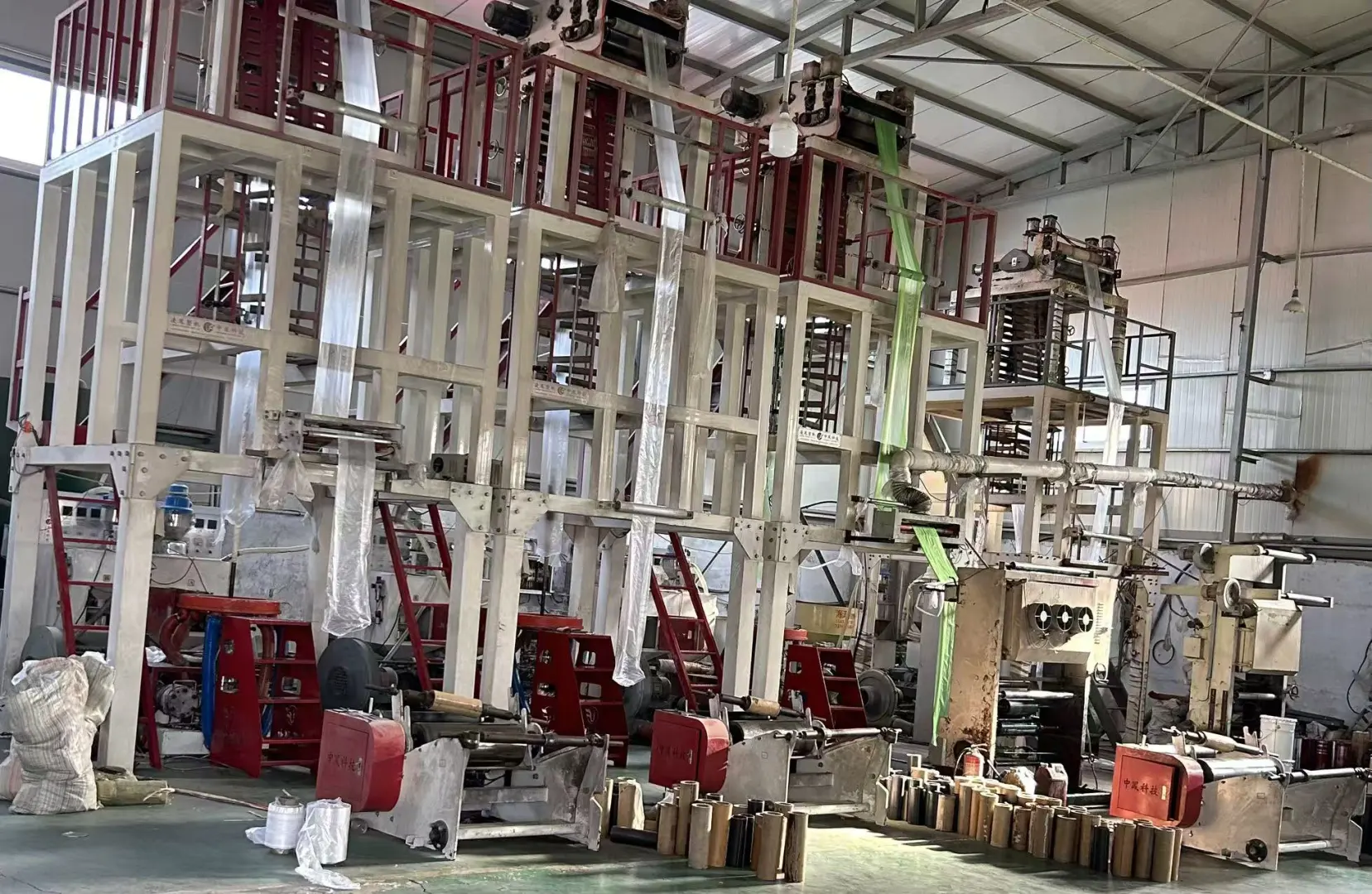 石家庄有需要塑料袋跟筷子的老板联系！